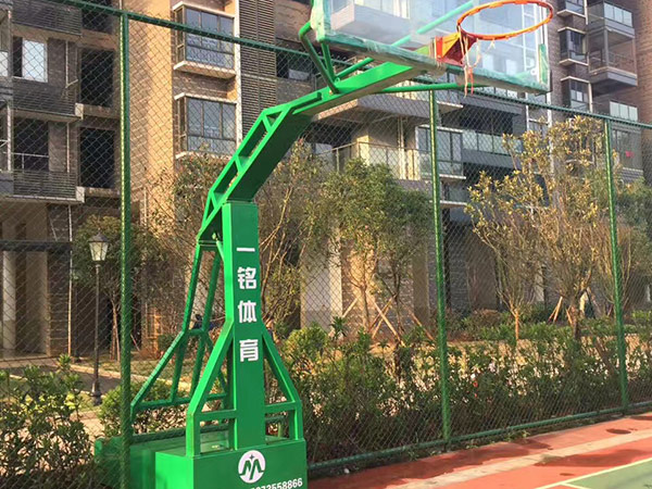 五岭国际篮球场